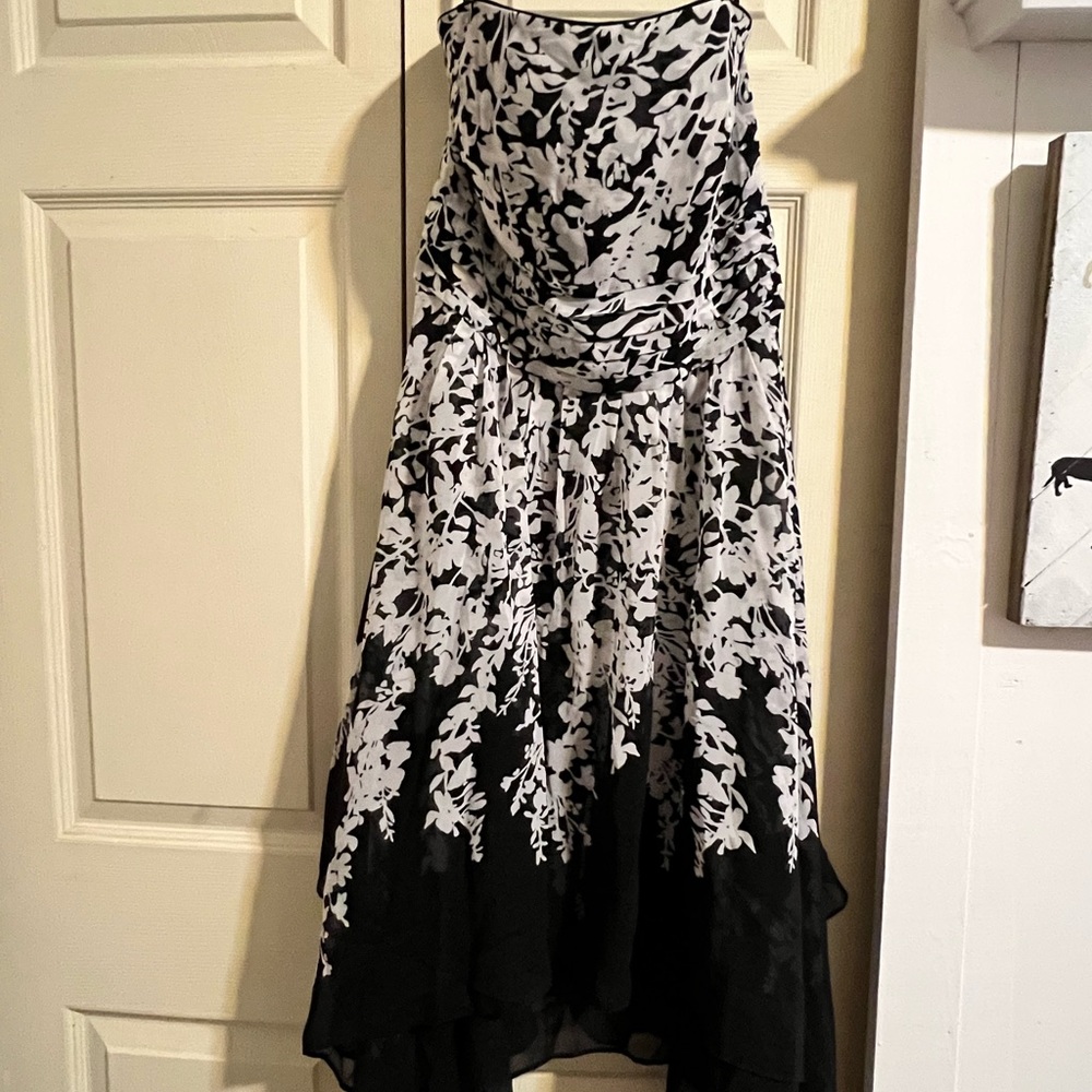 Strapless dress